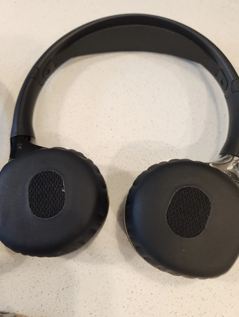 NWOB Cadillac Black Wireless On-Ear Headphones (Pair) Originals